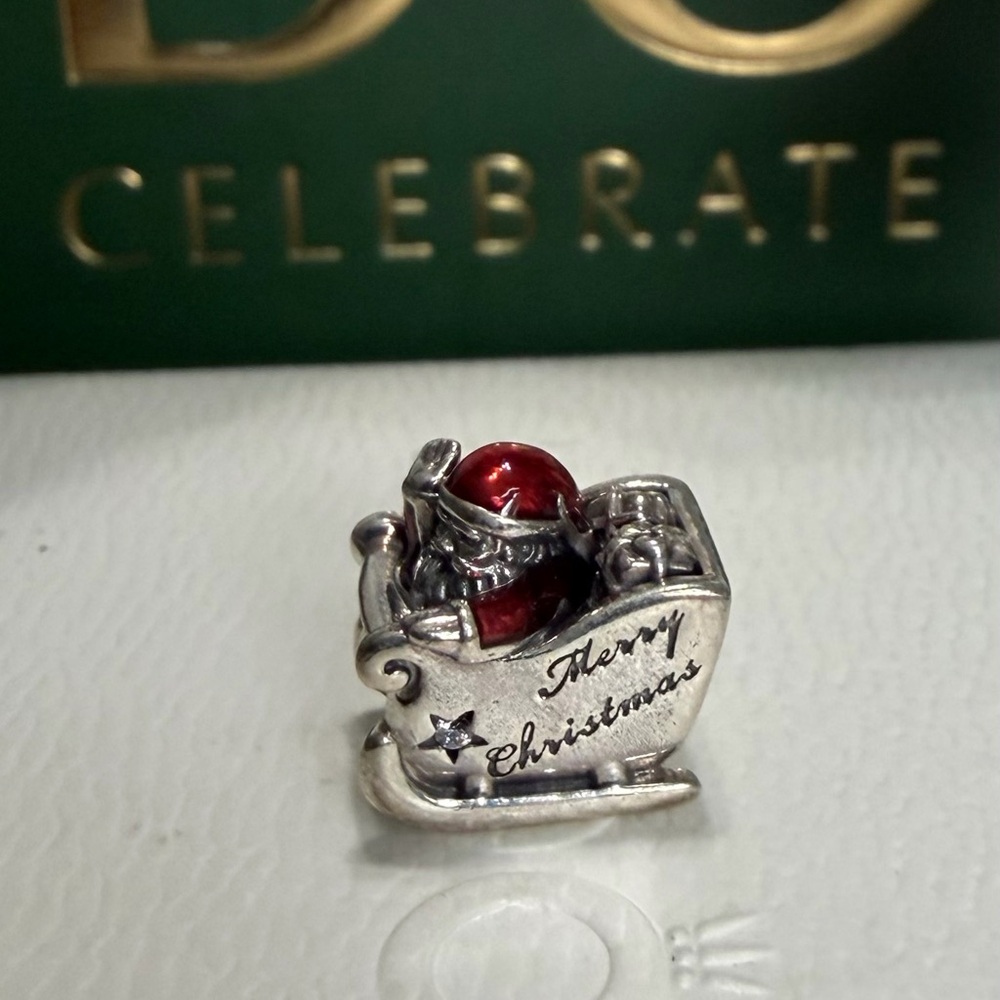 Festive Silver Christmas Eve Santa In Sleigh Charm